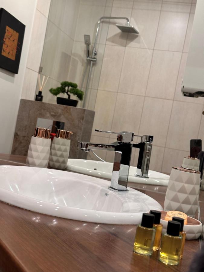 Be Inn - Luxury Apartment Гливице Экстерьер фото