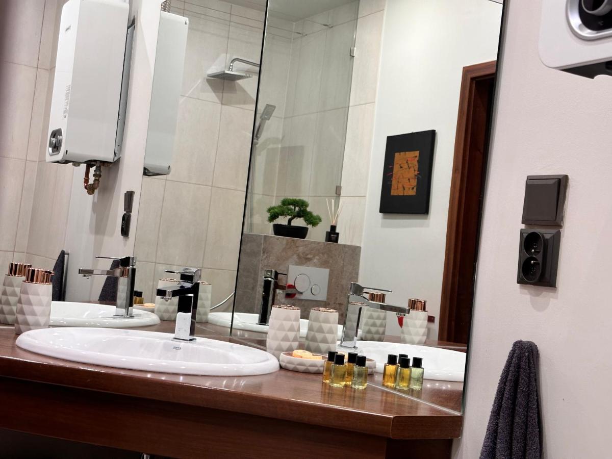 Be Inn - Luxury Apartment Гливице Экстерьер фото